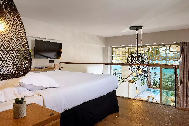 Hotelli Castello Infinity Suites   Adults Only