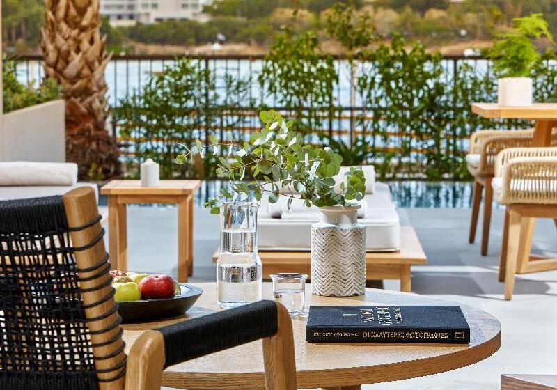 בית מלון כפרי Castello Infinity Suites   Adults Only