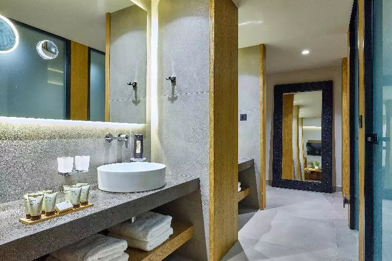 Hotelli Castello Infinity Suites   Adults Only