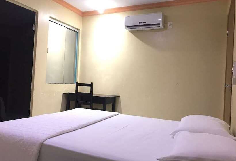 Aki Hotel E Restaurante