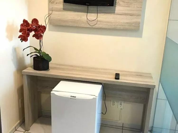 Aki Hotel E Restaurante