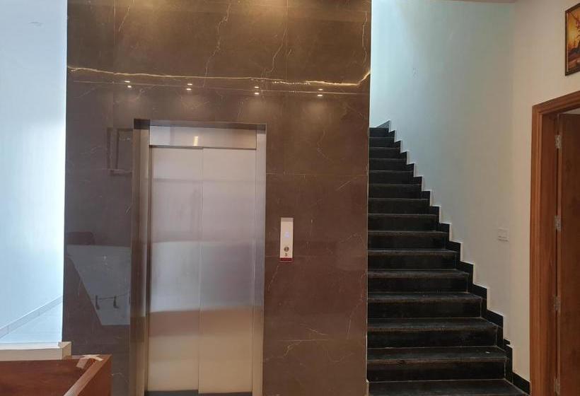 Bed and Breakfast Mahadev Residency