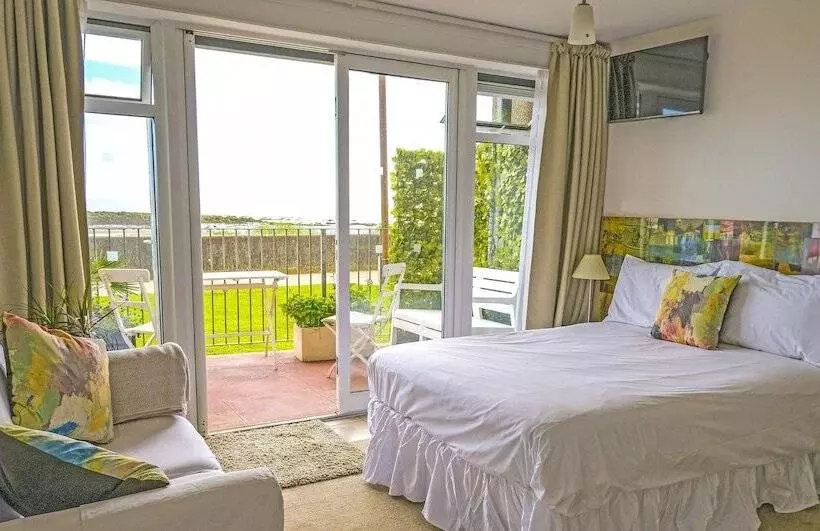 هتل Bayview Bed And Breakfast