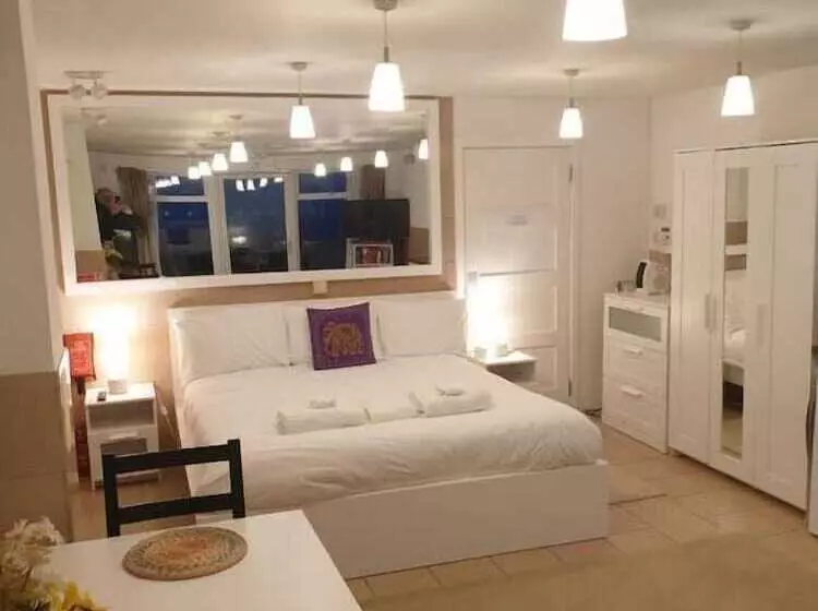 هتل Bayview Bed And Breakfast