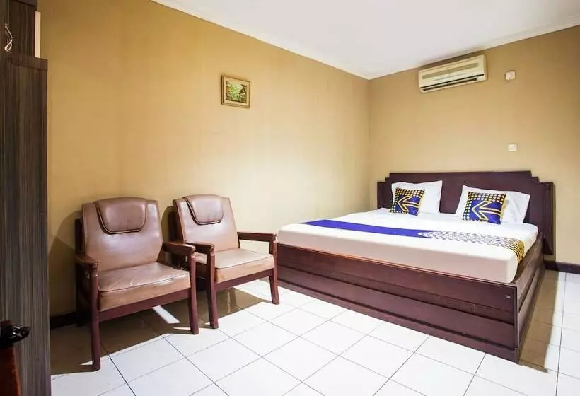 Hôtel Spot On 3858 Elsana Transit