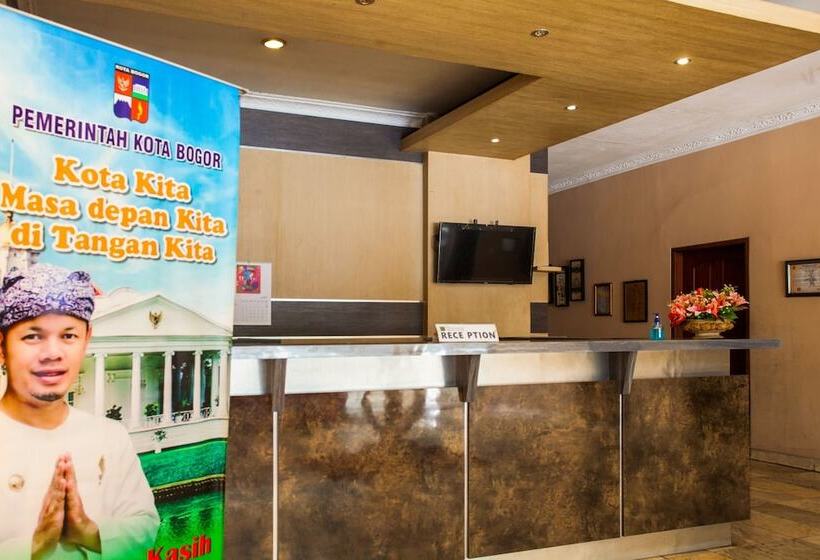 בית מלון כפרי Spot On 3858 Elsana Transit