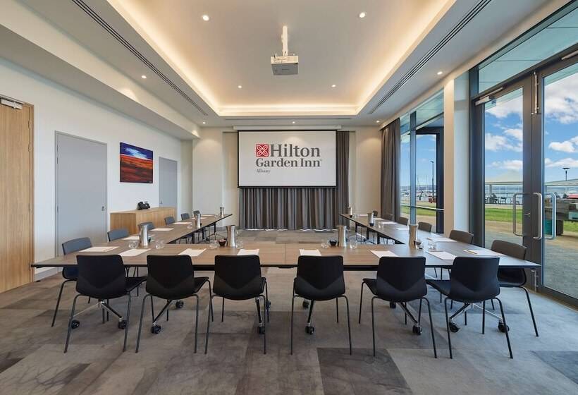 Отель Hilton Garden Inn Albany