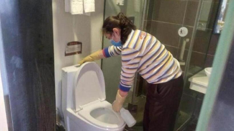 Iu Hotel Chengdu Jianyang Xiongzhou Plaza