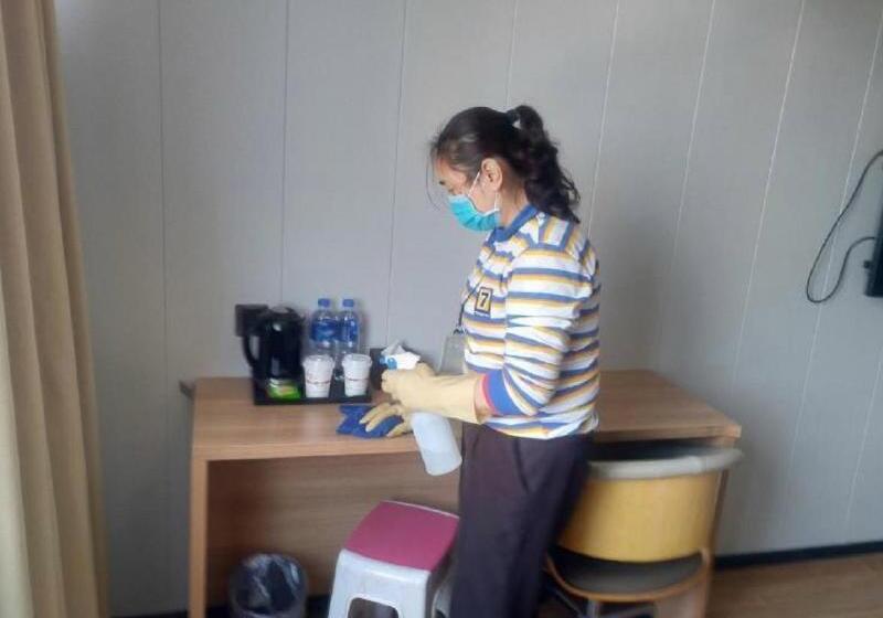 Iu Hotel Chengdu Jianyang Xiongzhou Plaza