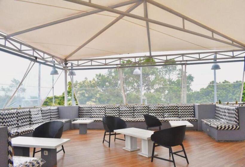 Kapal Garden Hotel Malang