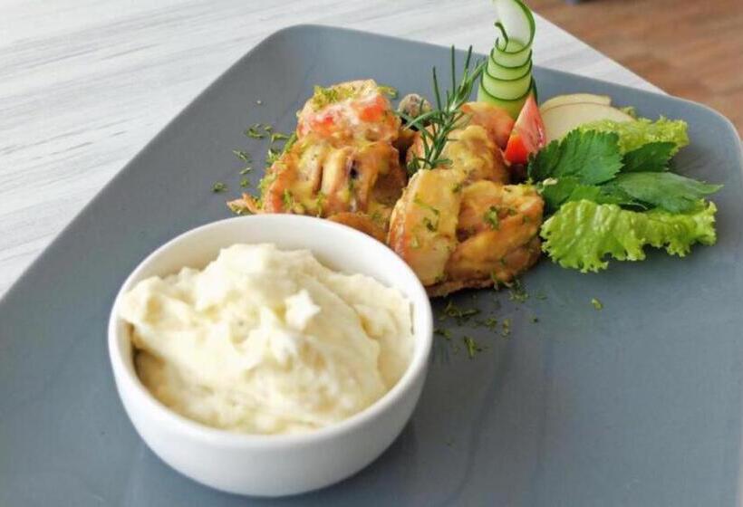 Kapal Garden Hotel Malang