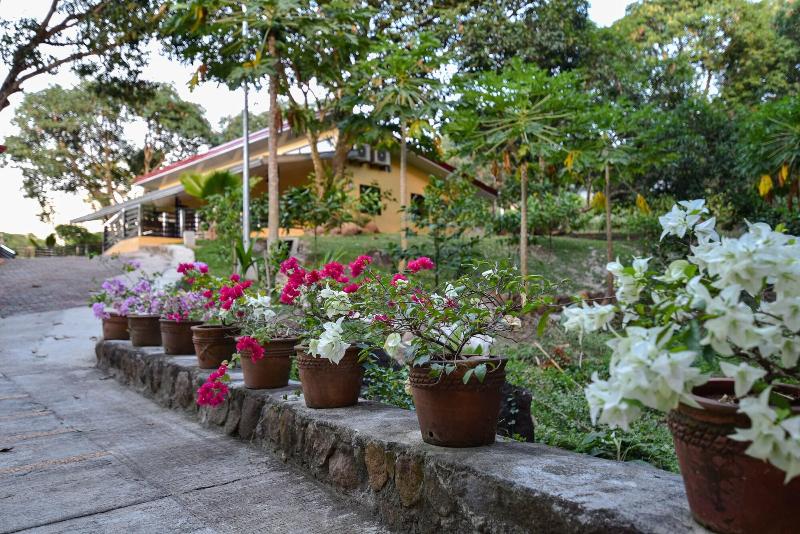 酒店 Nauvoo Farm Resort