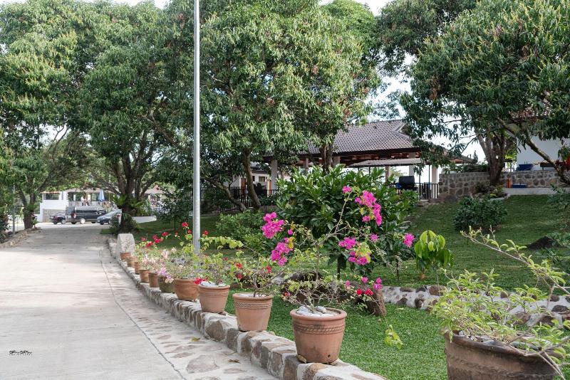 酒店 Nauvoo Farm Resort