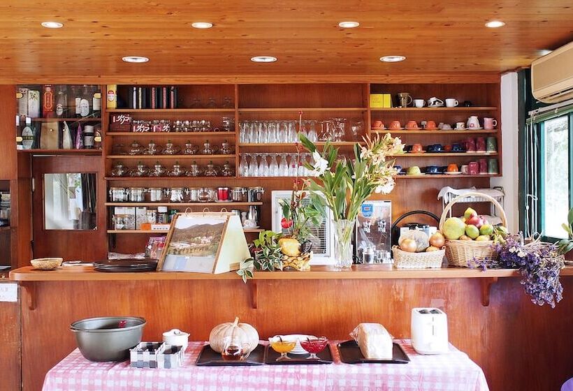 هتل Red Brick Villas