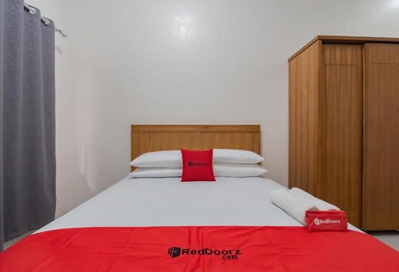 בית מלון כפרי Reddoorz Syariah Plus @ Perintis Guesthouse Tasikmalaya