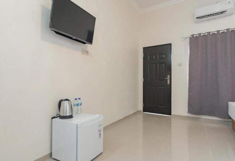 בית מלון כפרי Reddoorz Syariah Plus @ Perintis Guesthouse Tasikmalaya