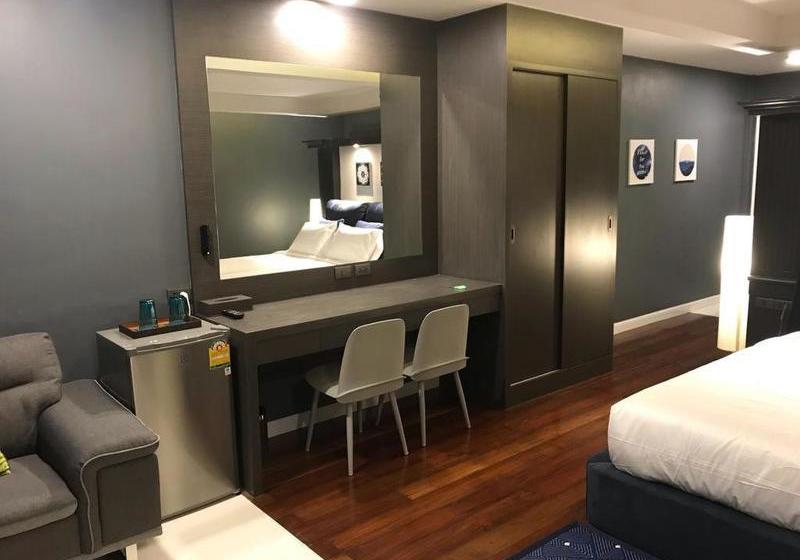 호텔 Searoom At Patong