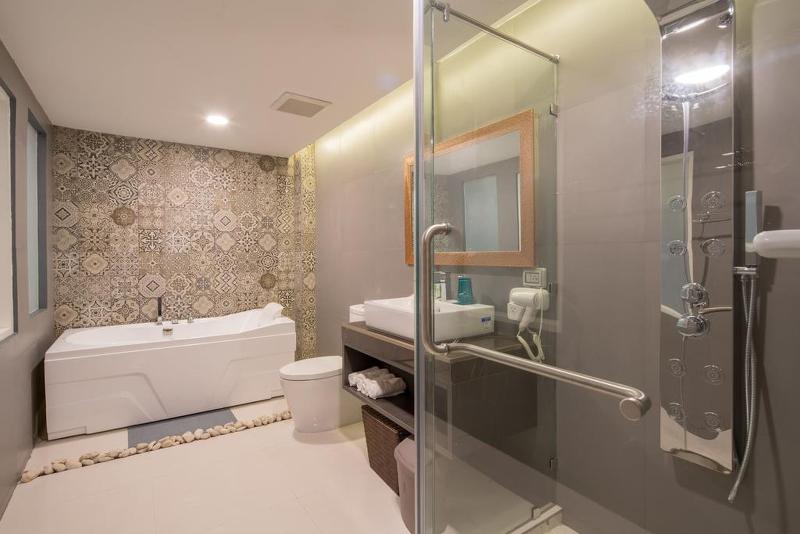 호텔 Searoom At Patong