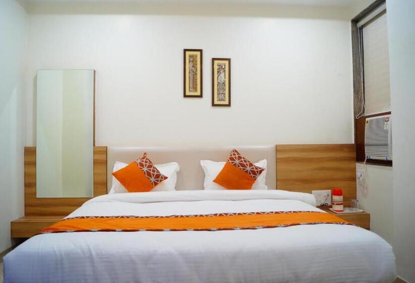 هتل Shree Shyam International