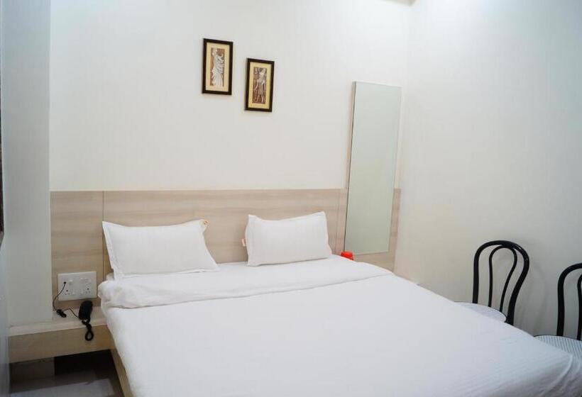 هتل Shree Shyam International