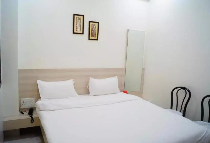 ホテル Shree Shyam International