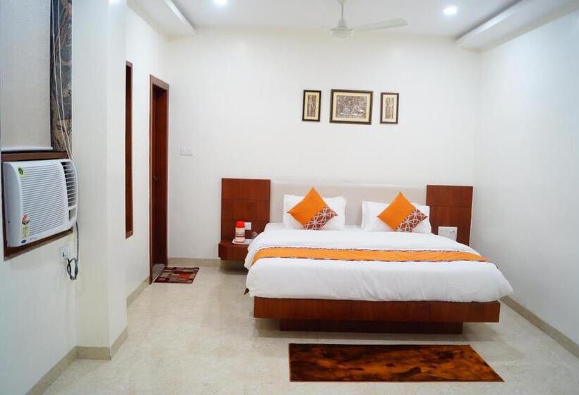 هتل Shree Shyam International