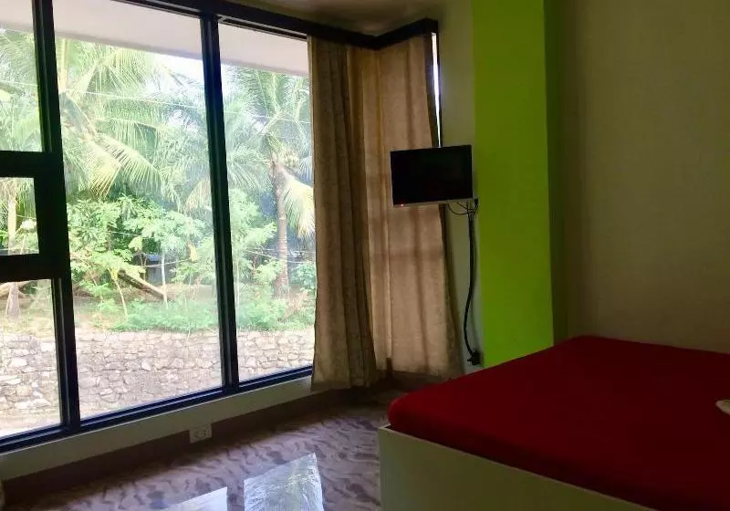 Lcf Bb Hotel And Restaurant