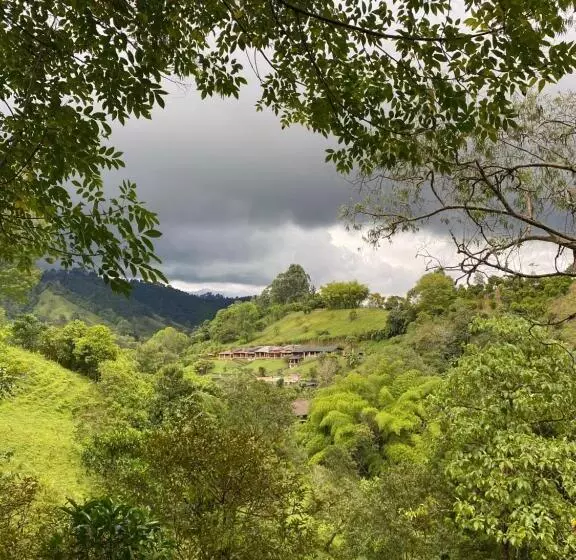 Retkeilymaja Hostal Rural La Montaña Alquiyapura