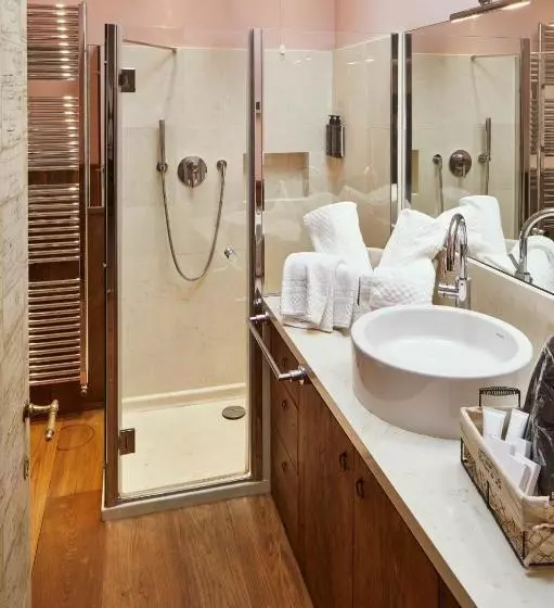 تختخواب و صبحانه Casa Gugù