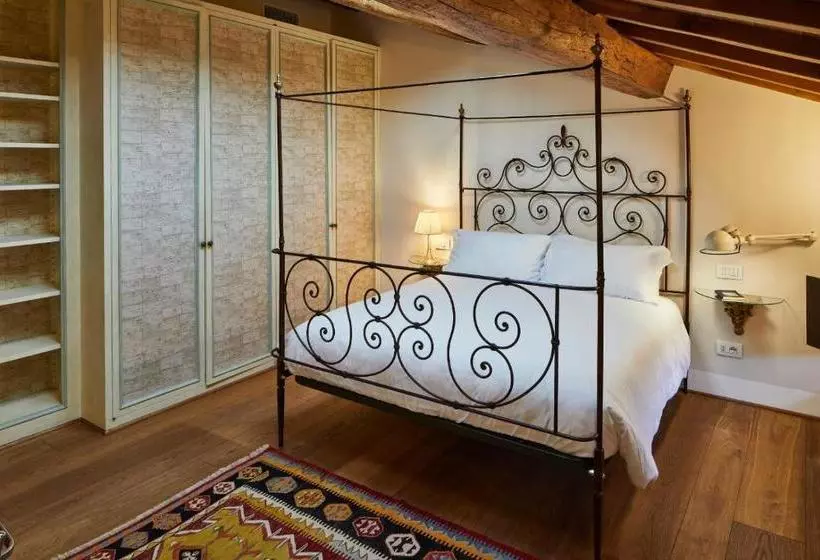 تختخواب و صبحانه Casa Gugù