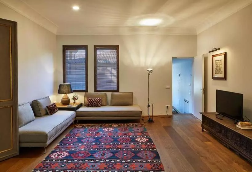 تختخواب و صبحانه Casa Gugù