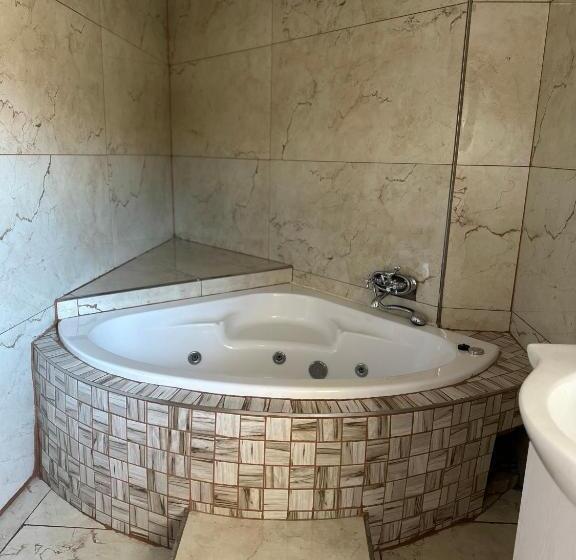 住宿加早餐 Kimberley Boutique Guest Lodge