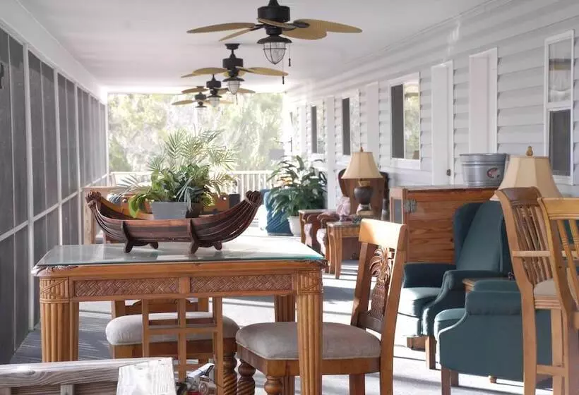 Crystal River Lullaby B&b