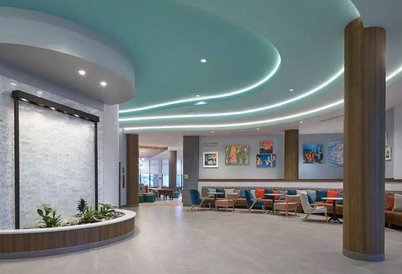 هتل Home2 Suites By Hilton Pompano Beach Pier