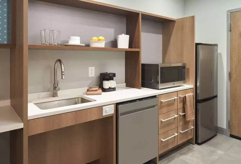 هتل Home2 Suites By Hilton Pompano Beach Pier