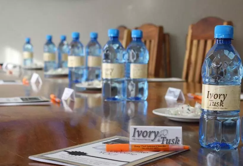 ホテル Ivory Tusk Lodge