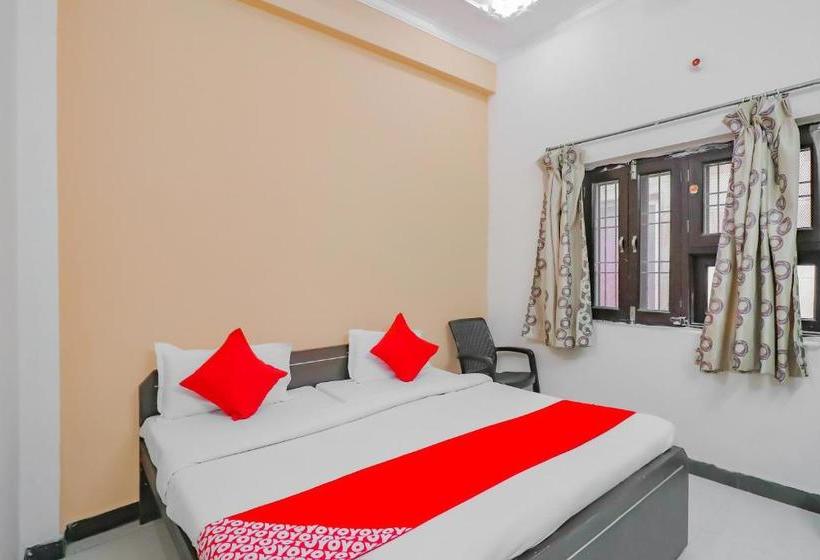 בית מלון כפרי Oyo 78793 Shri Ashray Dhara