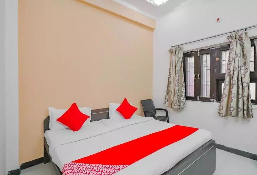 Hotelli Oyo 78793 Shri Ashray Dhara