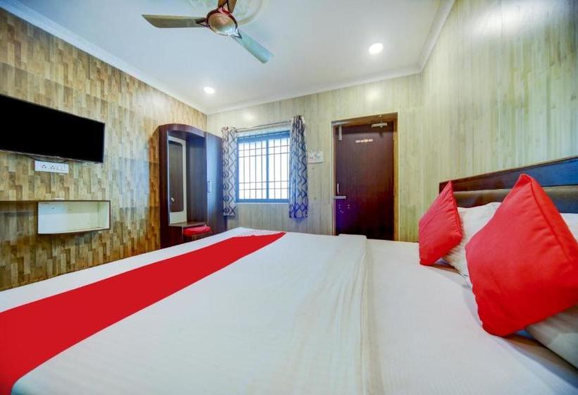 Hotel Oyo 78960 Pleasant Stays
