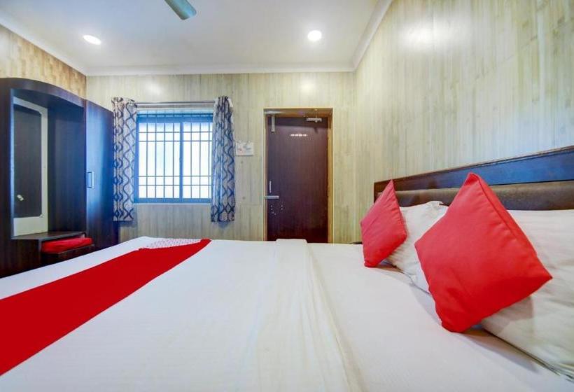 Hotel Oyo 78960 Pleasant Stays