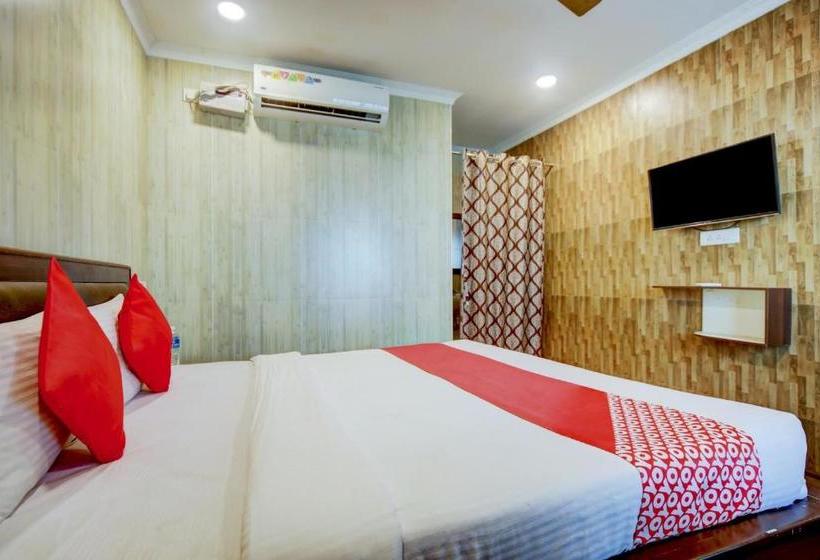 Hotel Oyo 78960 Pleasant Stays