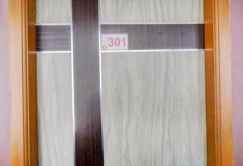 Hotel Oyo 78960 Pleasant Stays