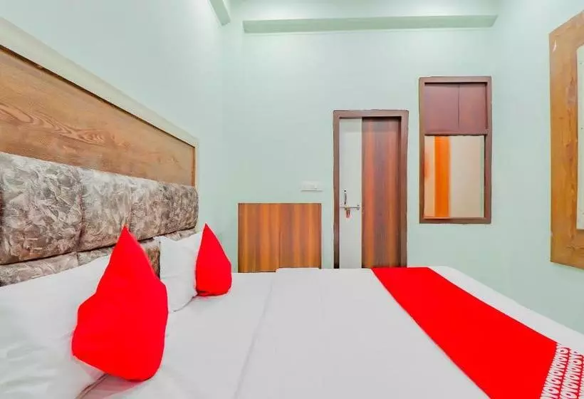 Hotelli Oyo 79055 Shree Bala Ji Residency
