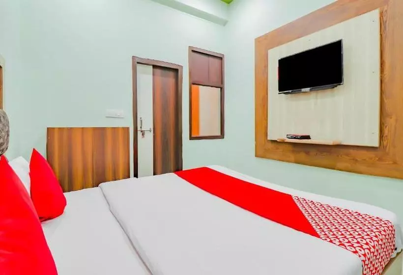 Hotelli Oyo 79055 Shree Bala Ji Residency