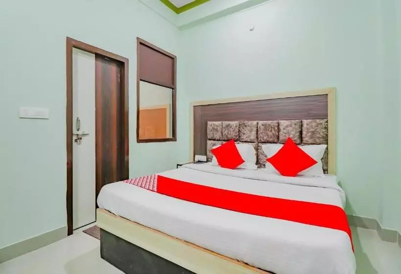 Hotelli Oyo 79055 Shree Bala Ji Residency