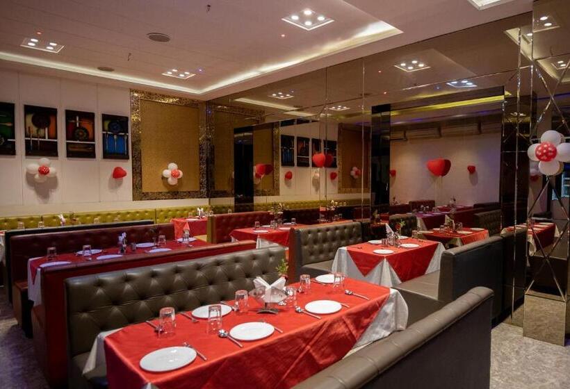 Szálloda Redwings Castle