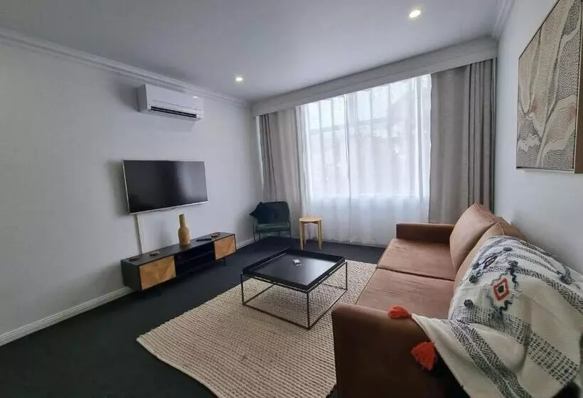 Hotelli The Sherwood