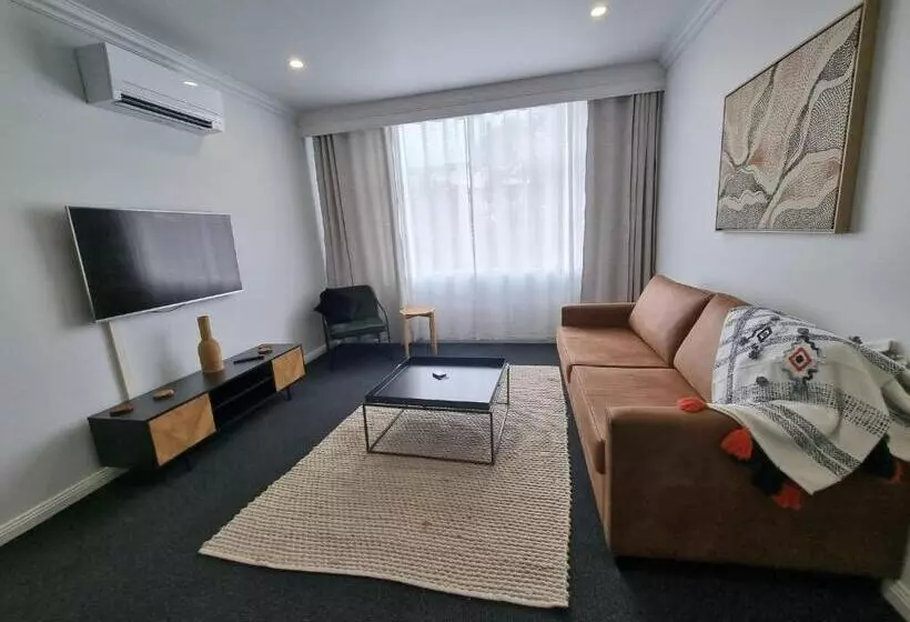 Hotelli The Sherwood