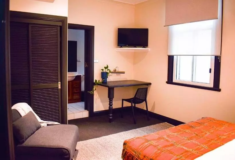 Hotelli The Sherwood