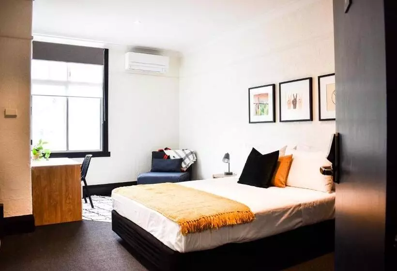 Hotelli The Sherwood